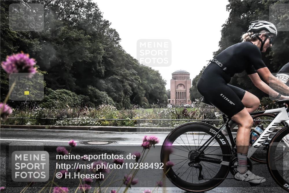13.09.2026 - Stadtparktriathlon H.Heesch http://msf.ph/oto/10288492 13.09.2026 12:45:55 Radfahren 1136, 1228, 1232, 1242, 1282 meine-sportfotos.de
