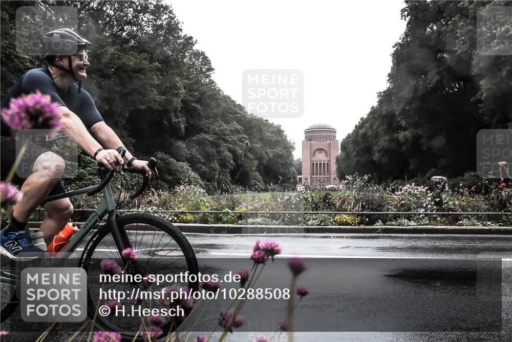 13.09.2026 - Stadtparktriathlon H.Heesch http://msf.ph/oto/10288508 13.09.2026 12:46:00 Radfahren 1228, 1242, 1245, 1248, 1261, 1282 meine-sportfotos.de