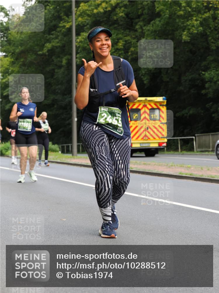 13.09.2026 - 21. swb-Marathon Bremen TobiasT http://msf.ph/oto/10288512 13.09.2026 12:24:53 Laufen 13065, 2455 meine-sportfotos.de