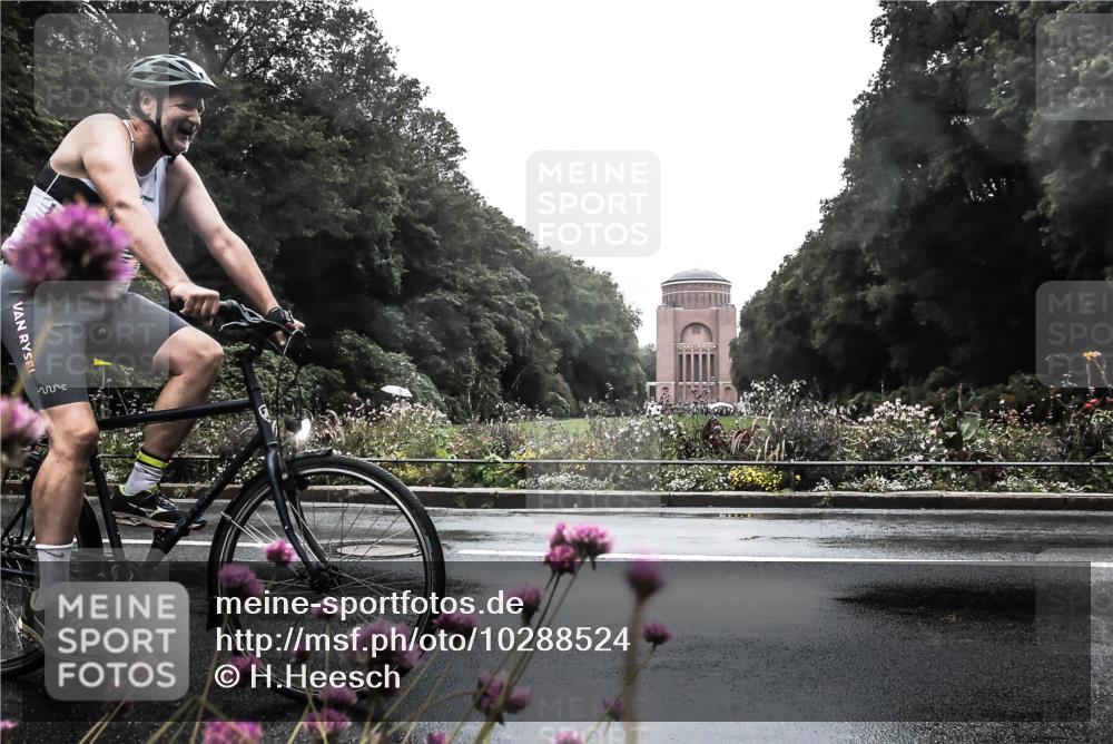 13.09.2026 - Stadtparktriathlon H.Heesch http://msf.ph/oto/10288524 13.09.2026 12:46:10 Radfahren 1052, 1065, 1158, 1269 meine-sportfotos.de