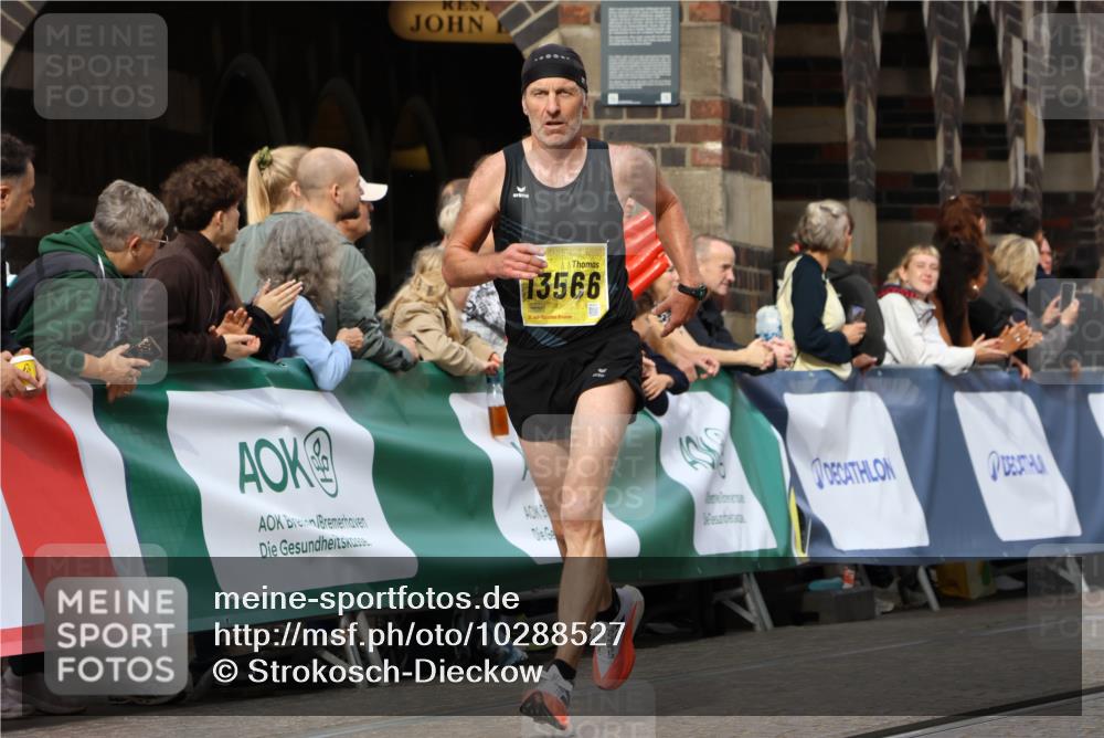 13.09.2026 - 21. swb-Marathon Bremen Strokosch-Dieckow http://msf.ph/oto/10288527 13.09.2026 10:40:40 Ziel 11373, 13616, 10575, 11903, 12477 meine-sportfotos.de
