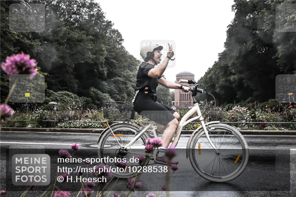13.09.2026 - Stadtparktriathlon H.Heesch http://msf.ph/oto/10288538 13.09.2026 12:46:14 Radfahren 1052, 1082, 1158, 1269 meine-sportfotos.de