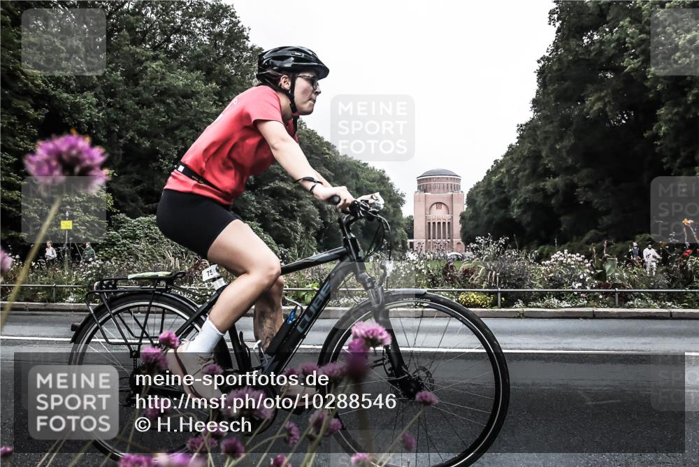 13.09.2026 - Stadtparktriathlon H.Heesch http://msf.ph/oto/10288546 13.09.2026 11:35:09 Radfahren 759, 763, 816, 927 meine-sportfotos.de