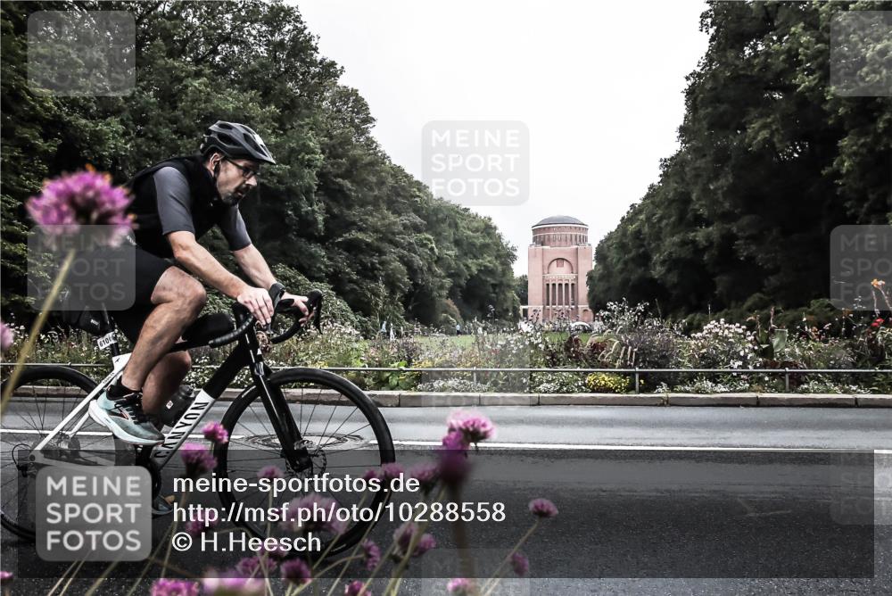 13.09.2026 - Stadtparktriathlon H.Heesch http://msf.ph/oto/10288558 13.09.2026 11:35:15 Radfahren 610, 763, 816 meine-sportfotos.de
