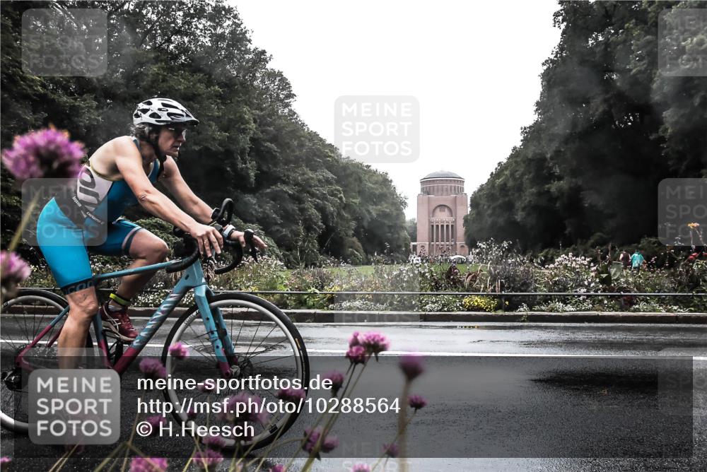 13.09.2026 - Stadtparktriathlon H.Heesch http://msf.ph/oto/10288564 13.09.2026 12:46:32 Radfahren 1076, 1108, 1115, 1140, 1179, 1193 meine-sportfotos.de