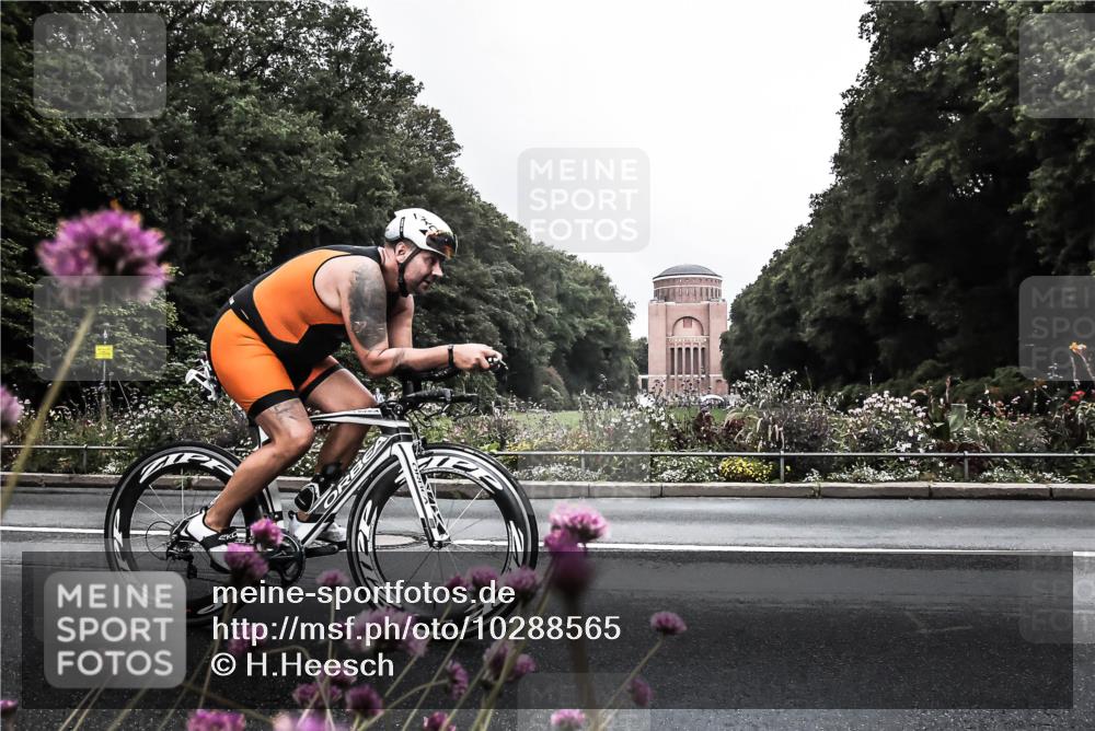 13.09.2026 - Stadtparktriathlon H.Heesch http://msf.ph/oto/10288565 13.09.2026 11:35:32 Radfahren 918, 941 meine-sportfotos.de