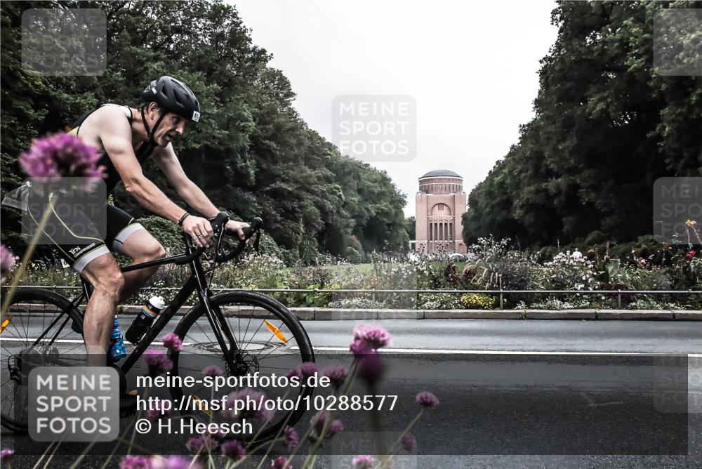 13.09.2026 - Stadtparktriathlon H.Heesch http://msf.ph/oto/10288577 13.09.2026 11:35:41 Radfahren 612, 796, 812, 908 meine-sportfotos.de