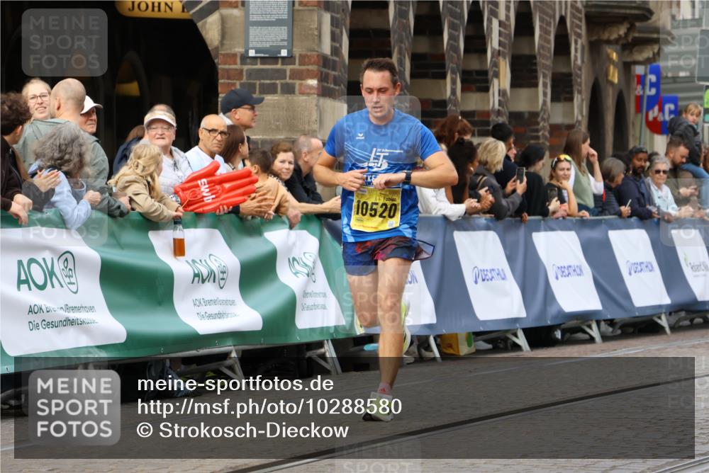 13.09.2026 - 21. swb-Marathon Bremen Strokosch-Dieckow http://msf.ph/oto/10288580 13.09.2026 10:40:45 Ziel 11373, 13563, 13566, 13616, 10575, 11903, 12477 meine-sportfotos.de