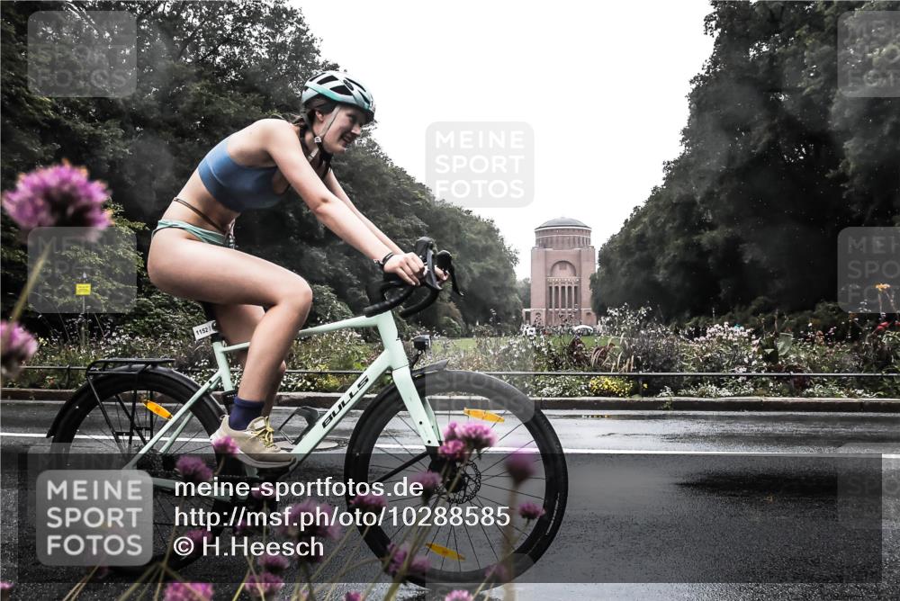 13.09.2026 - Stadtparktriathlon H.Heesch http://msf.ph/oto/10288585 13.09.2026 12:46:38 Radfahren 1111, 1149, 1152, 1179, 1299 meine-sportfotos.de