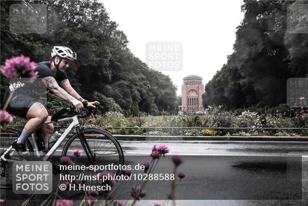 13.09.2026 - Stadtparktriathlon H.Heesch http://msf.ph/oto/10288588 13.09.2026 12:46:42 Radfahren 1072, 1083, 1146, 1152, 1273, 1294 meine-sportfotos.de