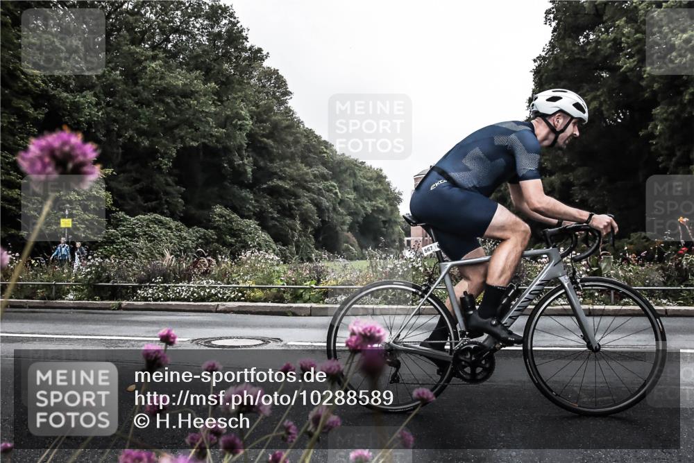 13.09.2026 - Stadtparktriathlon H.Heesch http://msf.ph/oto/10288589 13.09.2026 11:35:46 Radfahren 796, 867, 908, 919 meine-sportfotos.de