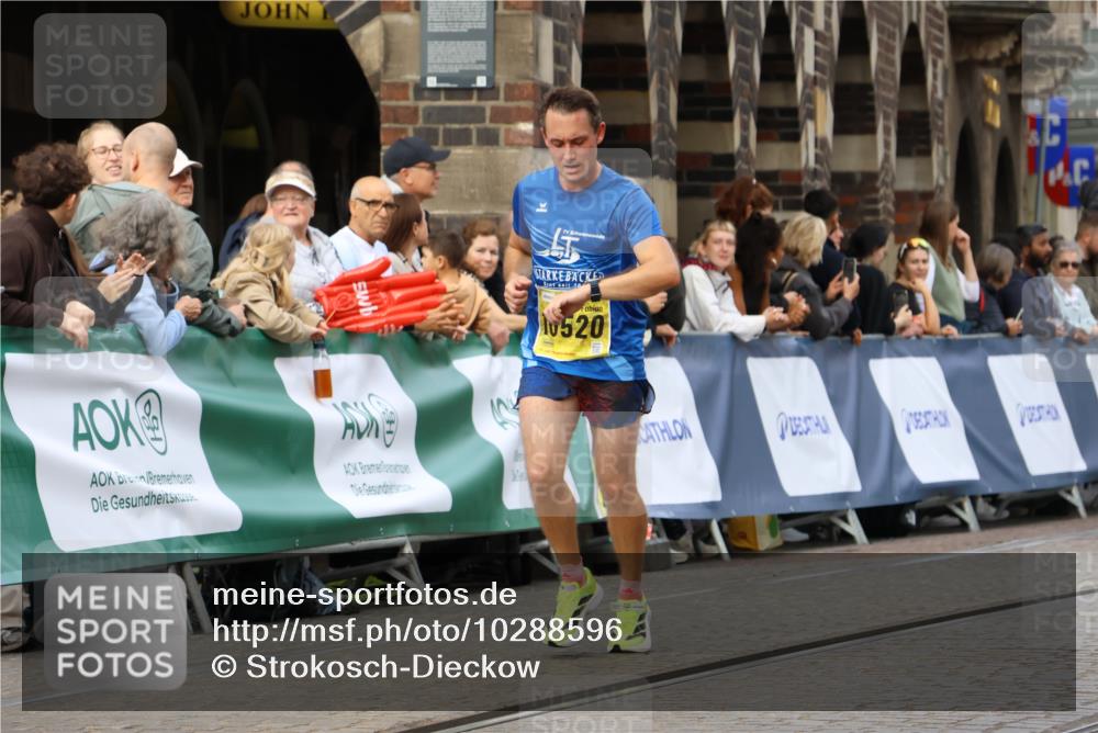 13.09.2026 - 21. swb-Marathon Bremen Strokosch-Dieckow http://msf.ph/oto/10288596 13.09.2026 10:40:45 Ziel 11373, 13563, 13566, 13616, 10575, 11903, 12477 meine-sportfotos.de