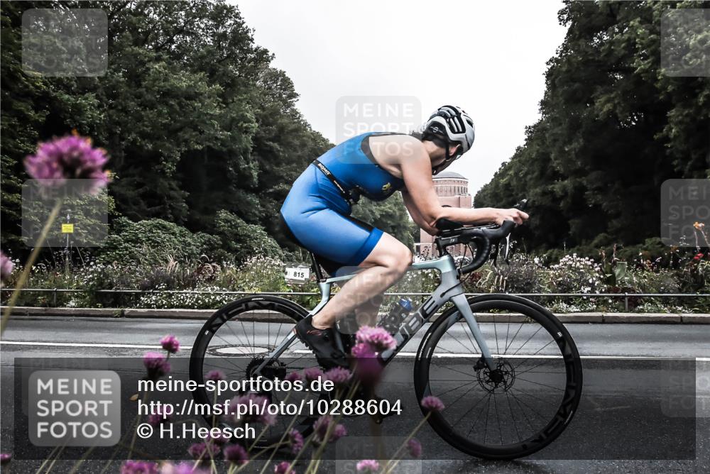 13.09.2026 - Stadtparktriathlon H.Heesch http://msf.ph/oto/10288604 13.09.2026 11:35:53 Radfahren 803, 808, 815, 924 meine-sportfotos.de