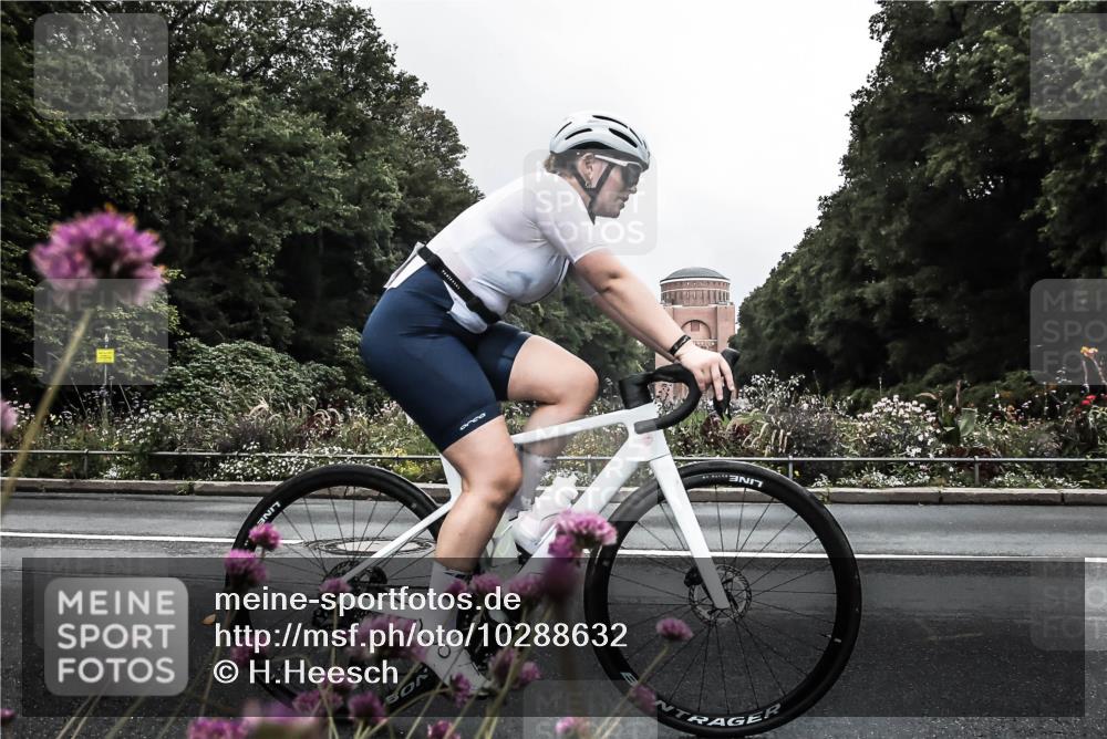 13.09.2026 - Stadtparktriathlon H.Heesch http://msf.ph/oto/10288632 13.09.2026 11:36:05 Radfahren 716, 718, 721 meine-sportfotos.de