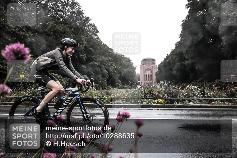 13.09.2026 - Stadtparktriathlon H.Heesch http://msf.ph/oto/10288635 13.09.2026 12:47:04 Radfahren 1133 meine-sportfotos.de