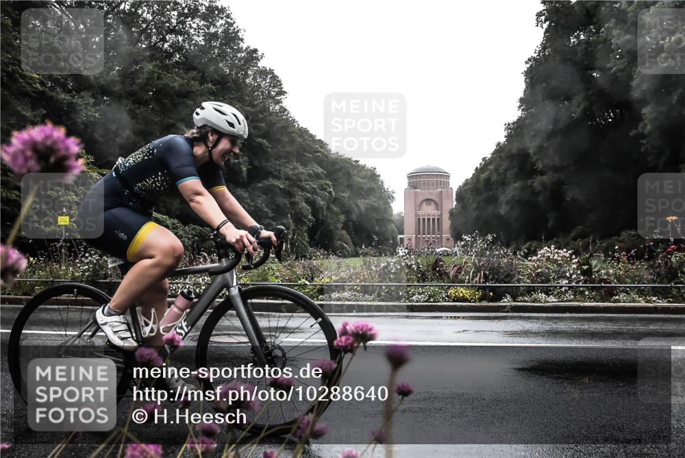 13.09.2026 - Stadtparktriathlon H.Heesch http://msf.ph/oto/10288640 13.09.2026 12:47:09 Radfahren 1174, 1262 meine-sportfotos.de