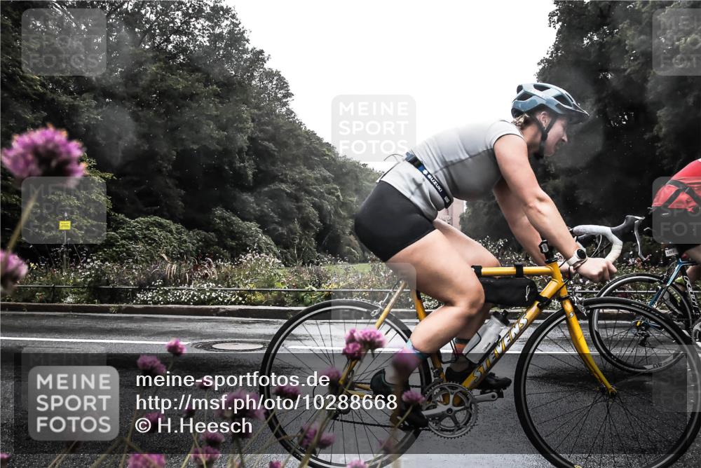 13.09.2026 - Stadtparktriathlon H.Heesch http://msf.ph/oto/10288668 13.09.2026 12:47:31 Radfahren 1154, 1164, 1176, 1202, 1217 meine-sportfotos.de