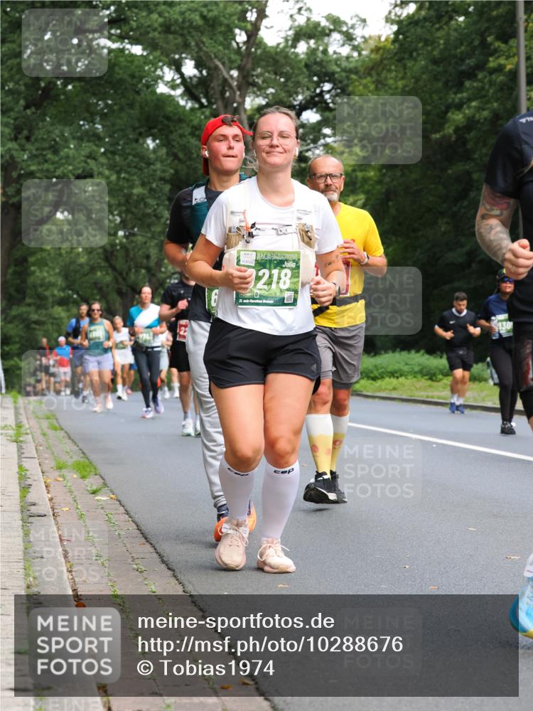 13.09.2026 - 21. swb-Marathon Bremen TobiasT http://msf.ph/oto/10288676 13.09.2026 12:25:41 Laufen 218, 21, 26, 130 meine-sportfotos.de