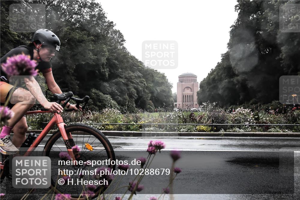 13.09.2026 - Stadtparktriathlon H.Heesch http://msf.ph/oto/10288679 13.09.2026 12:47:38 Radfahren 1105 meine-sportfotos.de