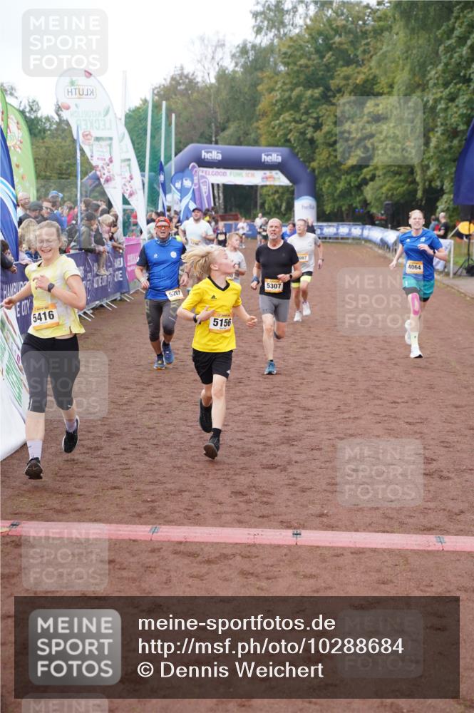13.09.2026 - Airport Race Dennis Weichert http://msf.ph/oto/10288684 13.09.2026 10:30:21 Ziel 4064, 4097, 4100, 4130, 5067, 5130, 5156, 5266, 5267, 5296, 5307, 5390, 5406, 5416, 5471 meine-sportfotos.de