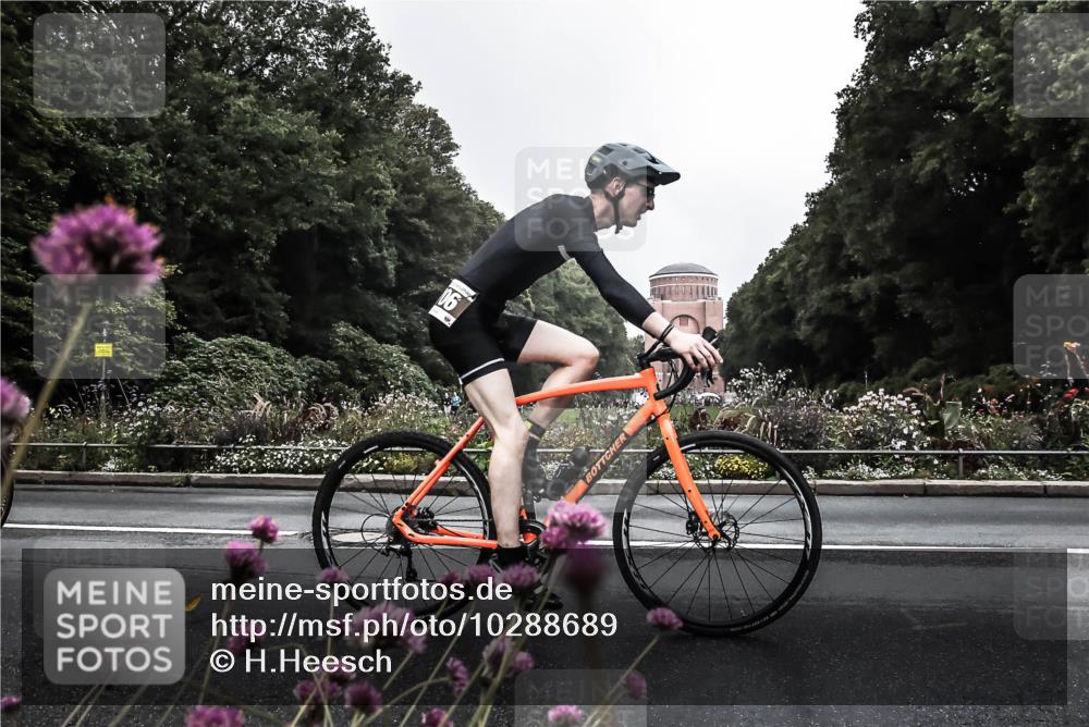 13.09.2026 - Stadtparktriathlon H.Heesch http://msf.ph/oto/10288689 13.09.2026 11:36:35 Radfahren 647, 706, 731, 823, 886, 937 meine-sportfotos.de