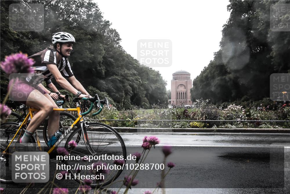 13.09.2026 - Stadtparktriathlon H.Heesch http://msf.ph/oto/10288700 13.09.2026 12:47:59 Radfahren 1109, 1156, 1192, 1297 meine-sportfotos.de