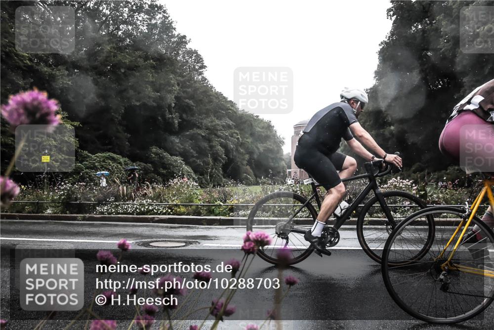 13.09.2026 - Stadtparktriathlon H.Heesch http://msf.ph/oto/10288703 13.09.2026 12:47:59 Radfahren 1109, 1156, 1192, 1297 meine-sportfotos.de
