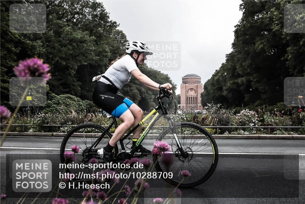 13.09.2026 - Stadtparktriathlon H.Heesch http://msf.ph/oto/10288709 13.09.2026 11:36:41 Radfahren 731, 754, 886 meine-sportfotos.de