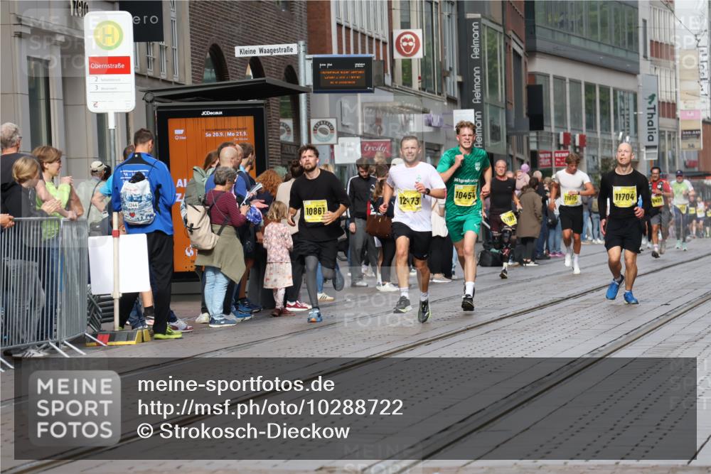 13.09.2026 - 21. swb-Marathon Bremen Strokosch-Dieckow http://msf.ph/oto/10288722 13.09.2026 10:44:30 Ziel 10266, 10628, 10735, 10861, 11615, 11692, 11704, 12302, 12425, 12473, 10454, 10806, 10956, 11108, 11148, 11438, 11644, 11758 meine-sportfotos.de