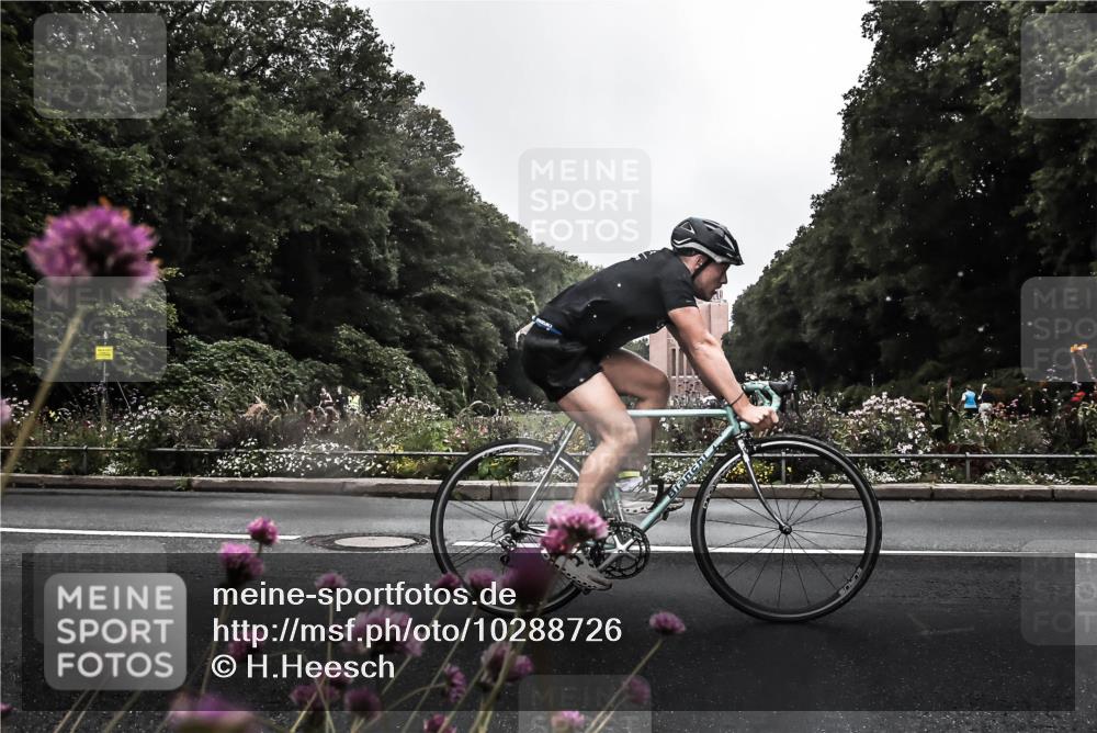13.09.2026 - Stadtparktriathlon H.Heesch http://msf.ph/oto/10288726 13.09.2026 11:36:56 Radfahren 749, 789, 806, 830, 904, 963 meine-sportfotos.de