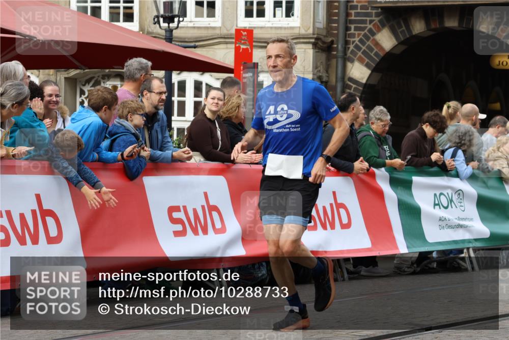 13.09.2026 - 21. swb-Marathon Bremen Strokosch-Dieckow http://msf.ph/oto/10288733 13.09.2026 10:41:04 Ziel 10520, 10575, 11903, 12477, 11077 meine-sportfotos.de