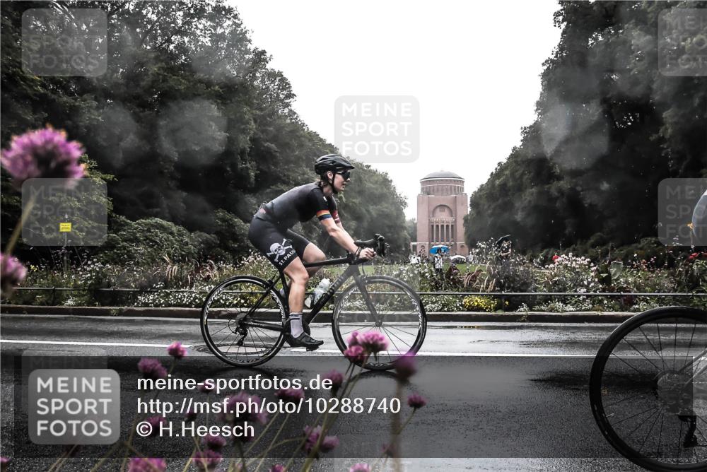 13.09.2026 - Stadtparktriathlon H.Heesch http://msf.ph/oto/10288740 13.09.2026 12:48:23 Radfahren 1212, 1237, 1260 meine-sportfotos.de