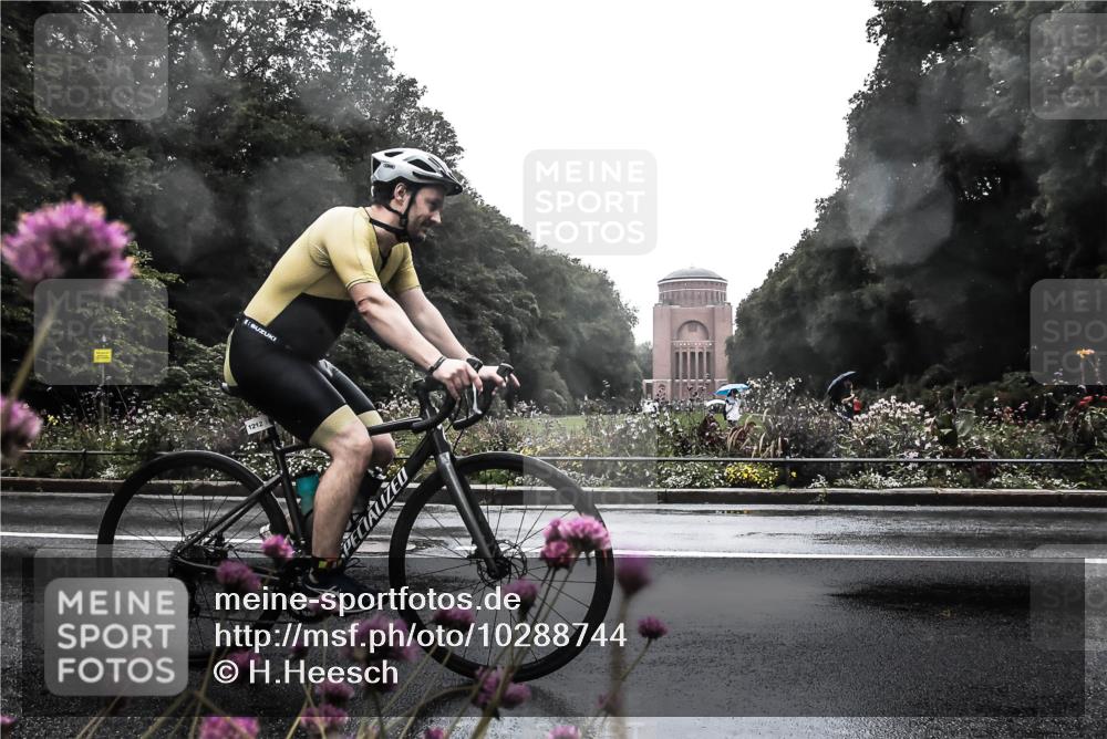 13.09.2026 - Stadtparktriathlon H.Heesch http://msf.ph/oto/10288744 13.09.2026 12:48:25 Radfahren 1212, 1237, 1260, 1275 meine-sportfotos.de