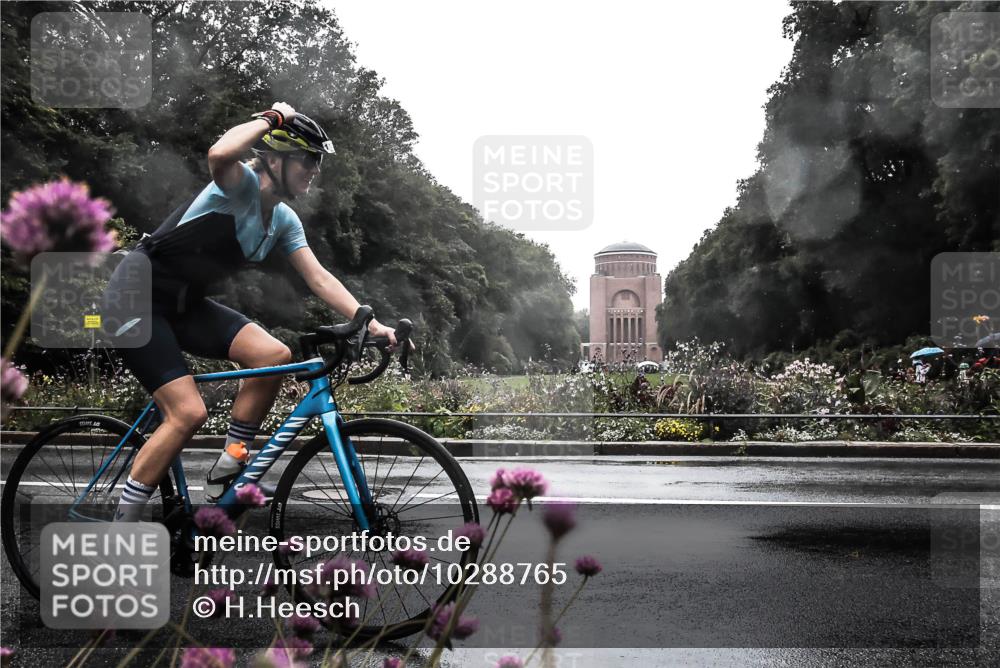13.09.2026 - Stadtparktriathlon H.Heesch http://msf.ph/oto/10288765 13.09.2026 12:48:34 Radfahren 1127, 1186, 1191, 1235, 1271, 1272 meine-sportfotos.de