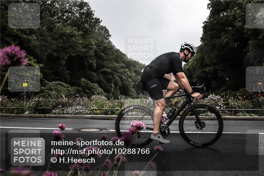 13.09.2026 - Stadtparktriathlon H.Heesch http://msf.ph/oto/10288766 13.09.2026 11:37:23 Radfahren 724, 761, 864, 896, 906, 911 meine-sportfotos.de