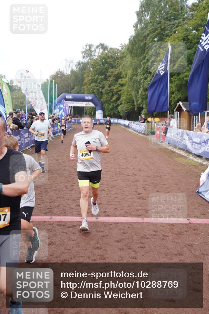 13.09.2026 - Airport Race Dennis Weichert http://msf.ph/oto/10288769 13.09.2026 10:30:24 Ziel 4064, 4097, 4100, 5067, 5075, 5156, 5266, 5267, 5296, 5307, 5390, 5416, 5419 meine-sportfotos.de