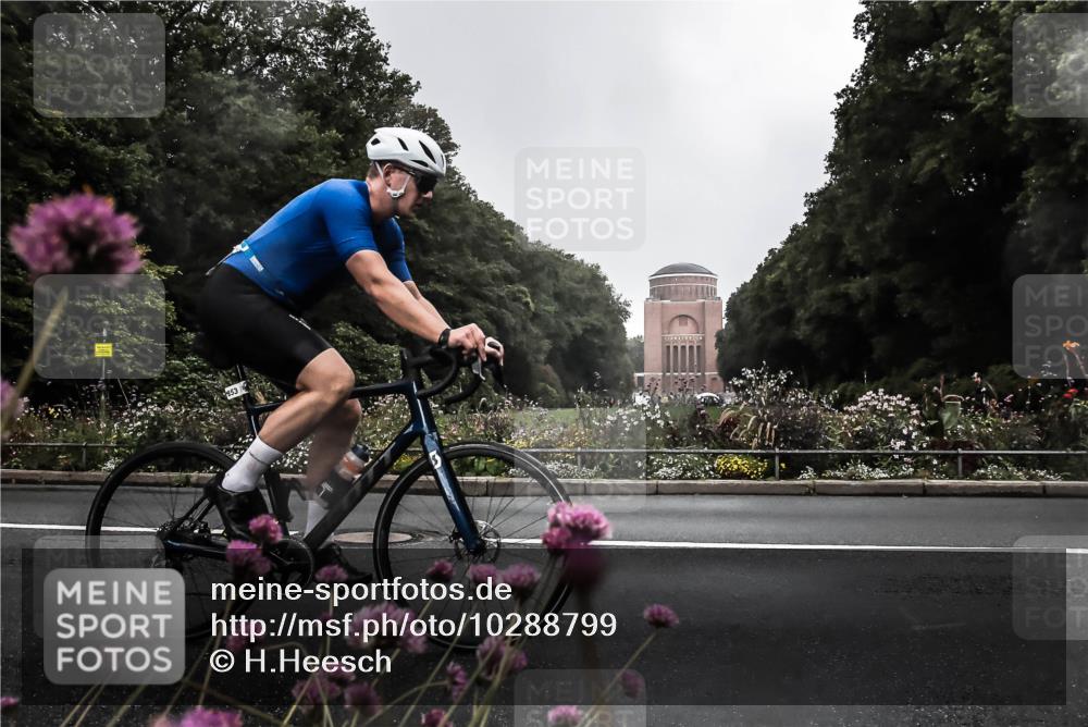13.09.2026 - Stadtparktriathlon H.Heesch http://msf.ph/oto/10288799 13.09.2026 11:37:40 Radfahren 790, 824, 853, 903 meine-sportfotos.de
