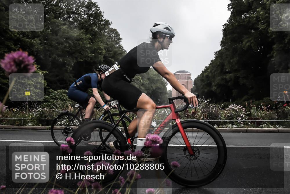 13.09.2026 - Stadtparktriathlon H.Heesch http://msf.ph/oto/10288805 13.09.2026 11:37:43 Radfahren 790, 824, 853, 903 meine-sportfotos.de