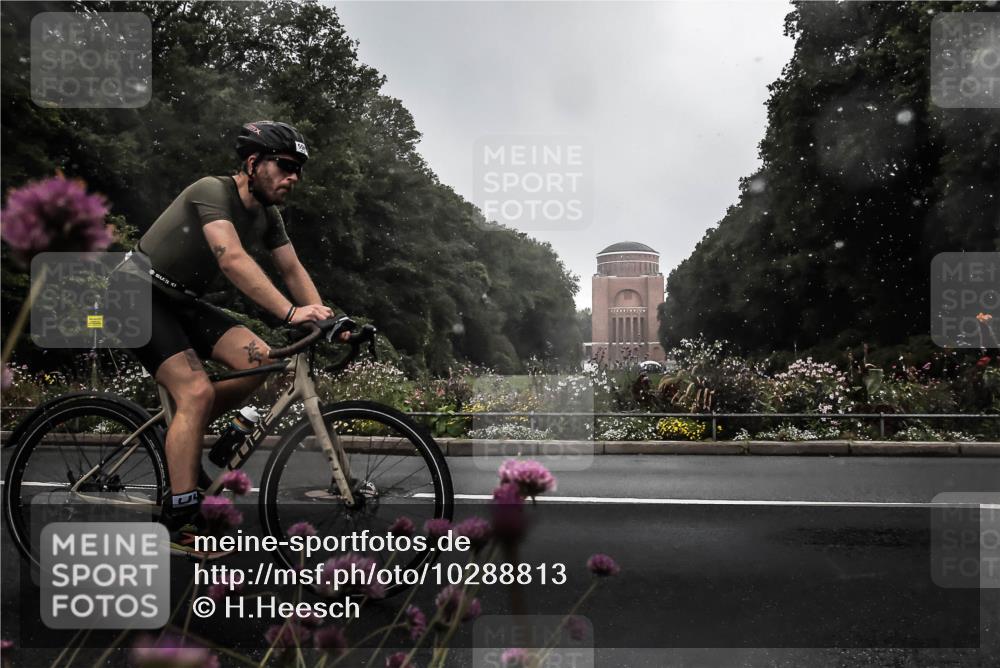 13.09.2026 - Stadtparktriathlon H.Heesch http://msf.ph/oto/10288813 13.09.2026 11:38:01 Radfahren 596 meine-sportfotos.de