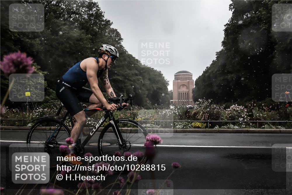 13.09.2026 - Stadtparktriathlon H.Heesch http://msf.ph/oto/10288815 13.09.2026 11:38:11 Radfahren 839, 871, 946 meine-sportfotos.de