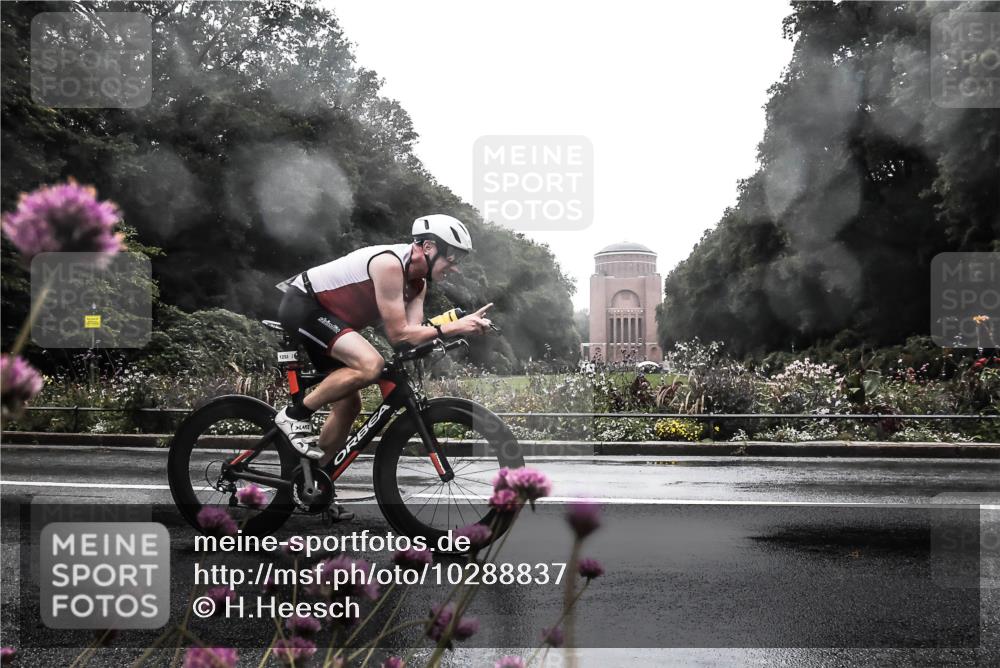 13.09.2026 - Stadtparktriathlon H.Heesch http://msf.ph/oto/10288837 13.09.2026 12:49:15 Radfahren 1118, 1253 meine-sportfotos.de