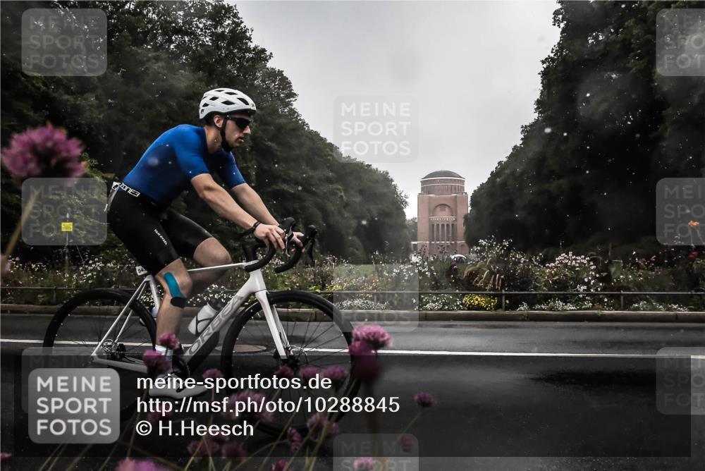 13.09.2026 - Stadtparktriathlon H.Heesch http://msf.ph/oto/10288845 13.09.2026 11:38:30 Radfahren 874, 933, 945 meine-sportfotos.de