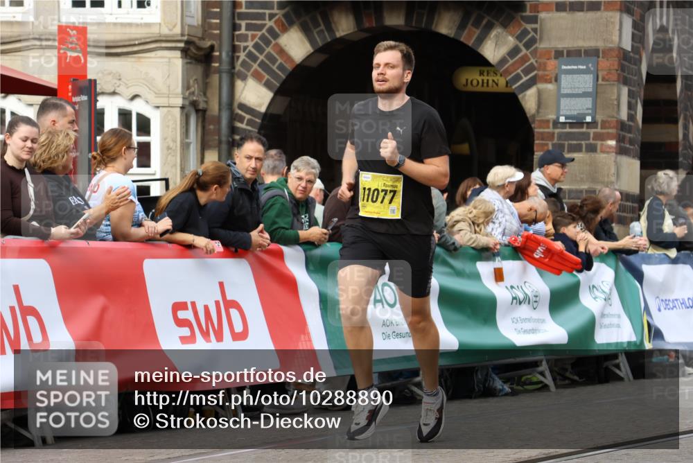 13.09.2026 - 21. swb-Marathon Bremen Strokosch-Dieckow http://msf.ph/oto/10288890 13.09.2026 10:41:21 Ziel 11201, 11903, 12209, 12477, 11628, 11944, 12442, 13520, 13600 meine-sportfotos.de
