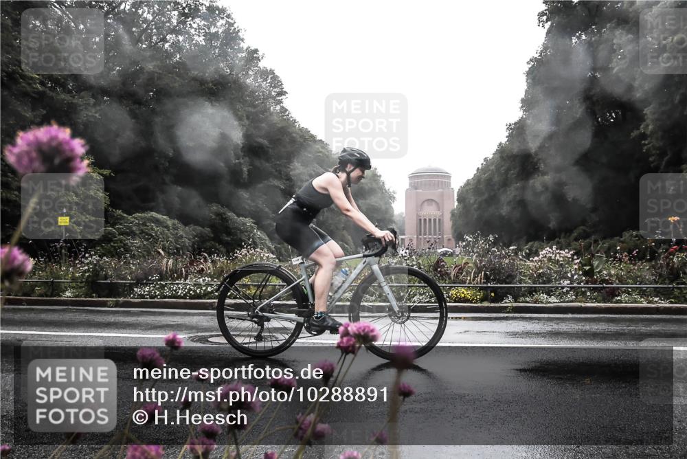 13.09.2026 - Stadtparktriathlon H.Heesch http://msf.ph/oto/10288891 13.09.2026 12:49:36 Radfahren 1086, 1147, 1184, 1196, 1244, 1284 meine-sportfotos.de