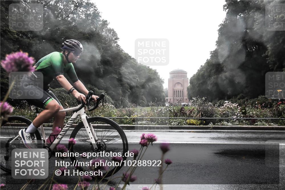 13.09.2026 - Stadtparktriathlon H.Heesch http://msf.ph/oto/10288922 13.09.2026 12:49:47 Radfahren 1085, 1281 meine-sportfotos.de