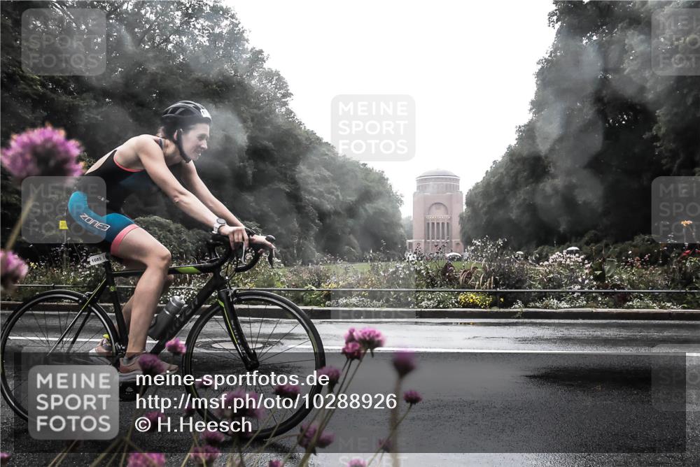13.09.2026 - Stadtparktriathlon H.Heesch http://msf.ph/oto/10288926 13.09.2026 12:49:50 Radfahren 1070, 1085, 1281 meine-sportfotos.de