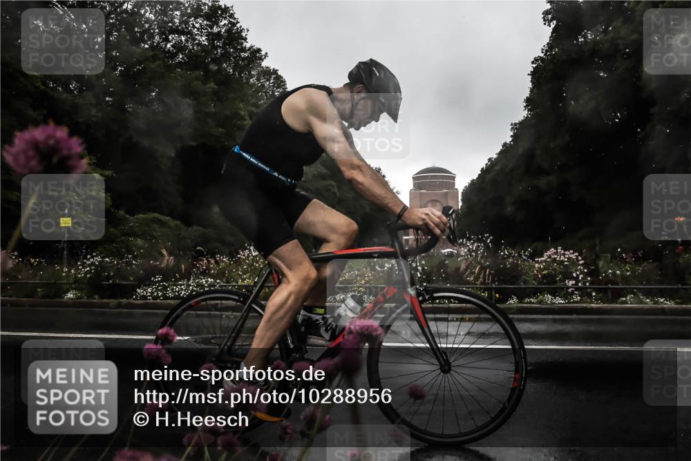 13.09.2026 - Stadtparktriathlon H.Heesch http://msf.ph/oto/10288956 13.09.2026 11:39:46 Radfahren 618, 636, 838, 869, 873 meine-sportfotos.de