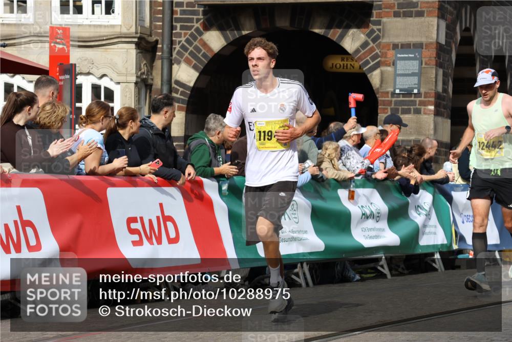 13.09.2026 - 21. swb-Marathon Bremen Strokosch-Dieckow http://msf.ph/oto/10288975 13.09.2026 10:41:39 Ziel 11077, 11944, 13520, 10341, 10972, 11426, 11527, 12246, 13586 meine-sportfotos.de