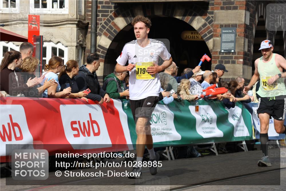 13.09.2026 - 21. swb-Marathon Bremen Strokosch-Dieckow http://msf.ph/oto/10288985 13.09.2026 10:41:39 Ziel 11077, 11944, 13520, 10341, 10972, 11426, 11527, 12246, 13586 meine-sportfotos.de