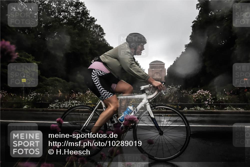 13.09.2026 - Stadtparktriathlon H.Heesch http://msf.ph/oto/10289019 13.09.2026 11:40:14 Radfahren 736, 774, 801, 807, 863, 884 meine-sportfotos.de